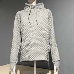 GreenTea Quilted Sweatshirt in Light Gray